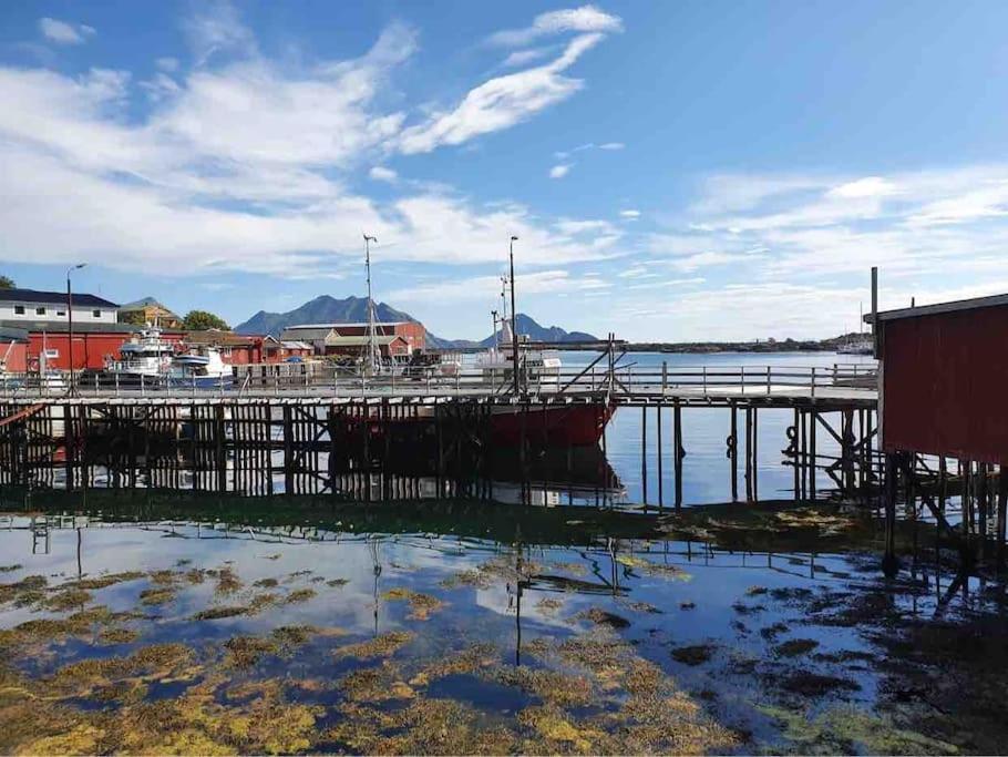 Real Fisherman'S Cabins In Ballstad, Lofoten Esterno foto